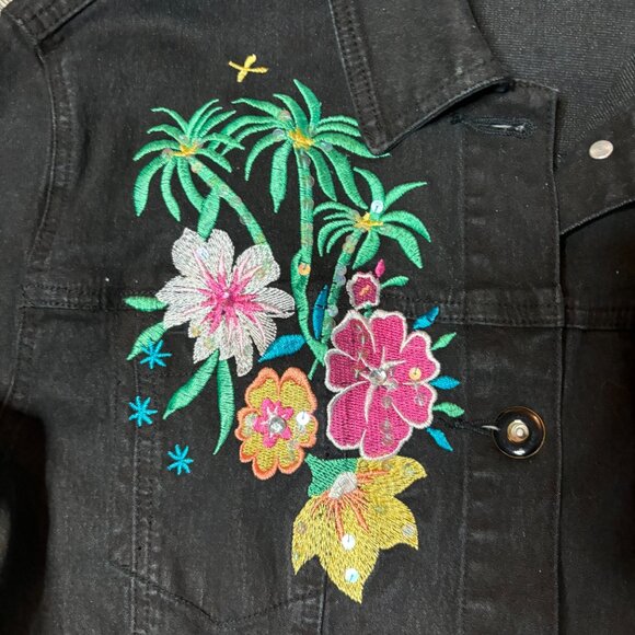 DG2 by Diane Gilman Women's Denim Black Embroidered Jean Jacket Sz L (1499) - Picture 3 of 6